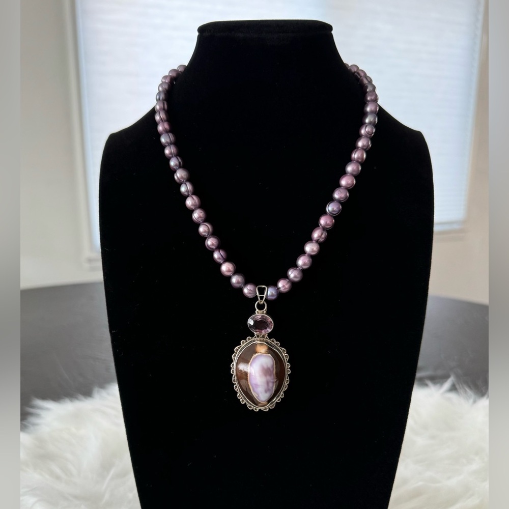 NWOT Purple Freshwater Pearl, Amethyst & Shell Necklace - Picture 3 of 8